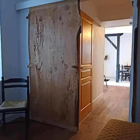 Petite Maison De Charme Les Chats Pitres La Rochette (Charente)