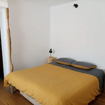 Casa de Férias Petite Maison De Charme Les Chats Pitres